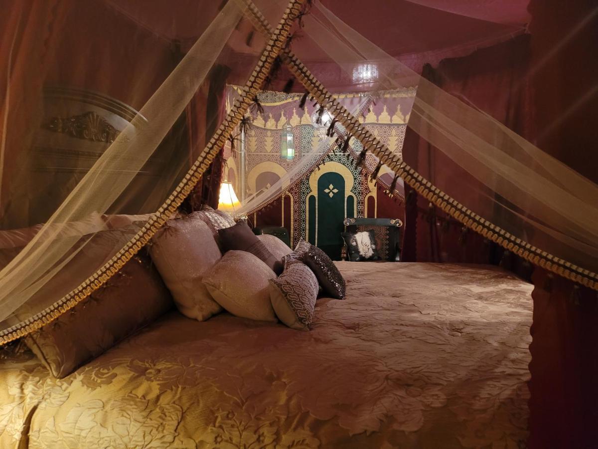 Magical Moroccan Tent With Pool Close To The Beach Fort Pierce Bagian luar foto